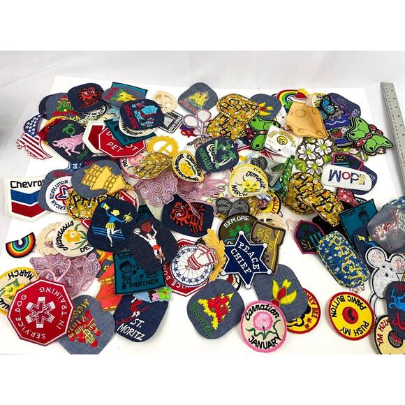 150 PC Assorted Sewing Applique Patches Iron on Sew On NEW Mixed Sequin Crafting - Picture 1 of 16